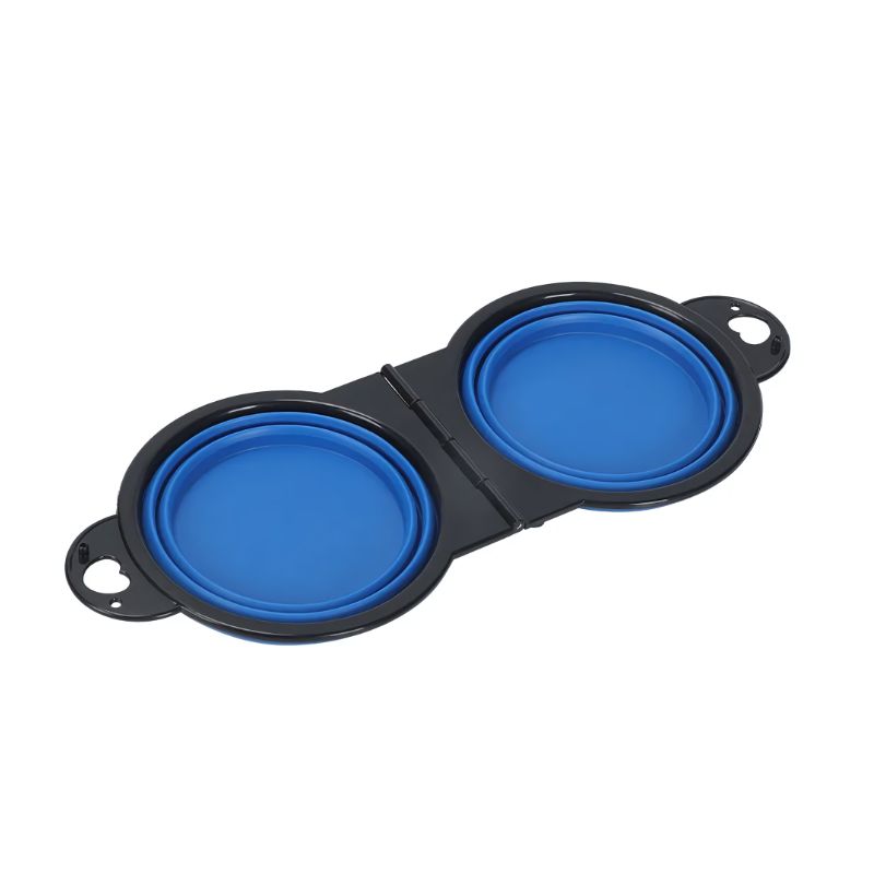 alt="Bol pliable bleu 2 en 1 compact  pour chien et chat en silicone facile à ranger et réutilisable"